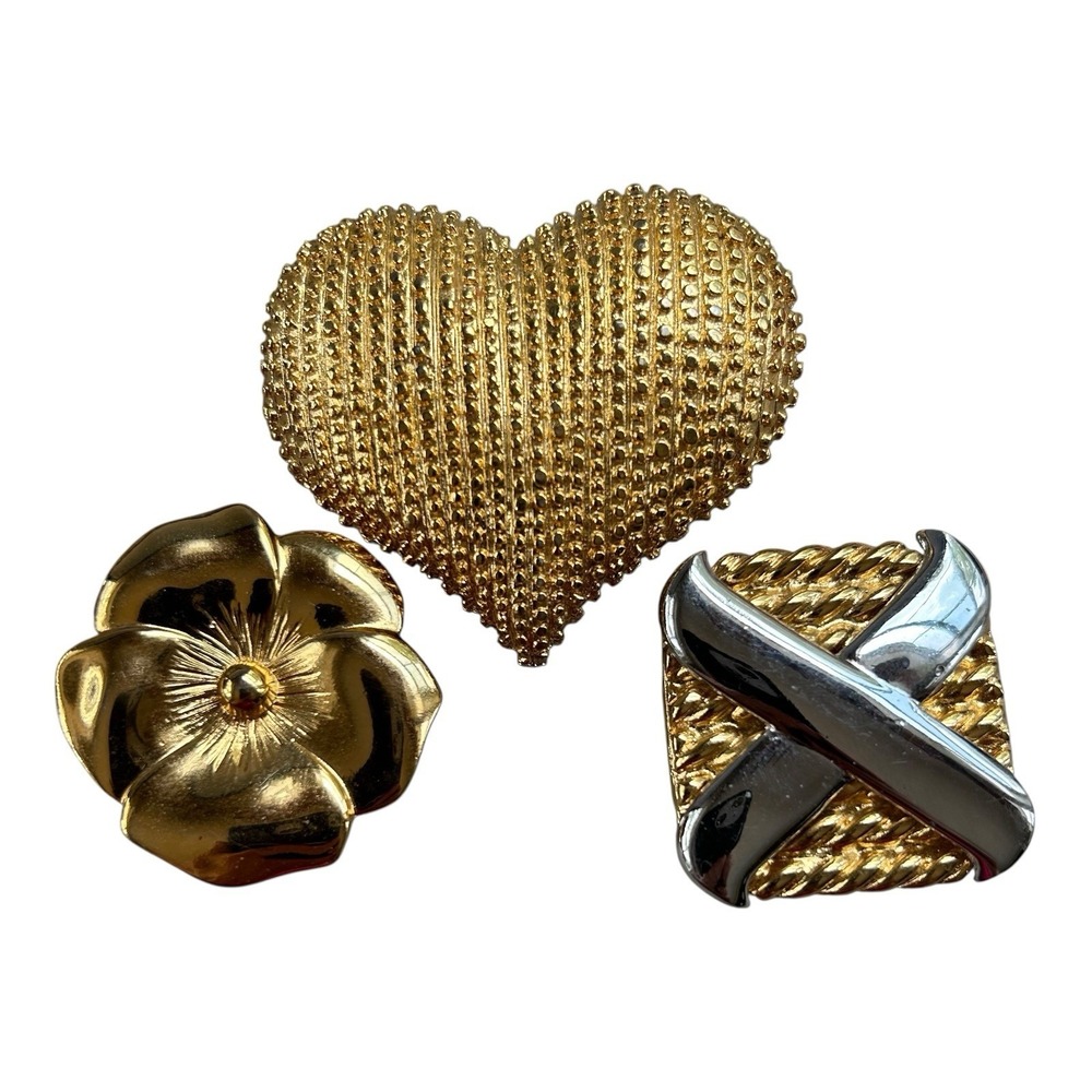 Dotty Smith vintage belt buckles‎ lot of 3 flower X and puffy heart